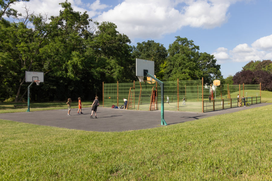 Plateaux sportifs & Plaines de jeux