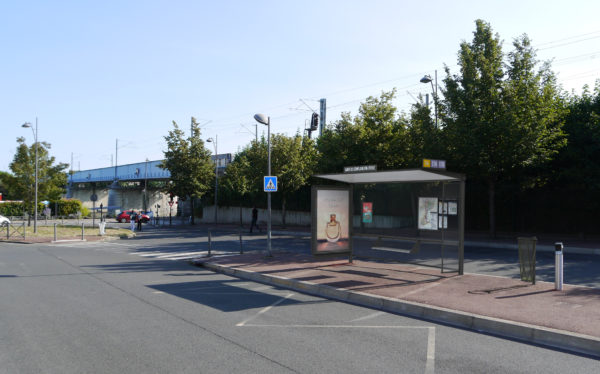 Conflans modernise son mobilier urbain