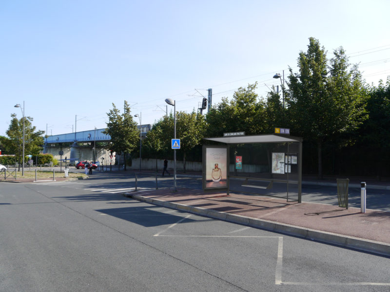 Conflans modernise son mobilier urbain