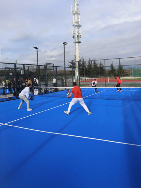 Les pistes de padel débarquent en ville !