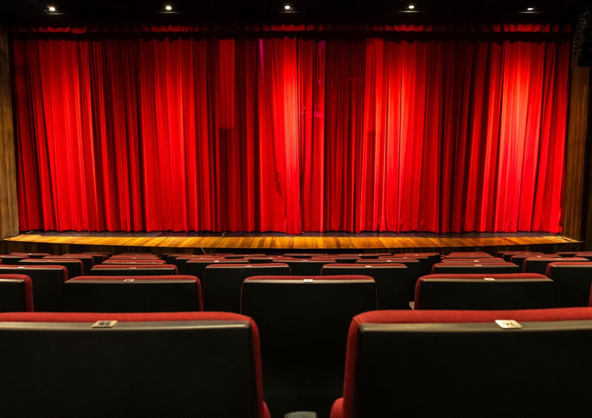 Spectacle : « Chantier interdit au public »